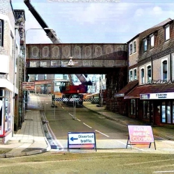 1995 Sunday February 19th demolition of railway bridge on Vicarage Hill