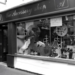 Bank Street The Accessory Shop 1990.