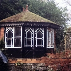 Froncysyllte Argoed Hall , Summer House