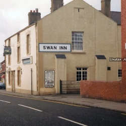 Pen Y Bryn The Swan Inn