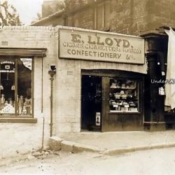 Ruabon, Bridge Street. Lloyds shop